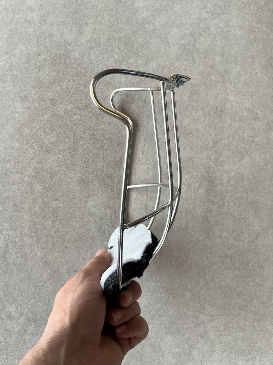 Kilkenny hurling faceguard with twotone chinpiece, photo 5 of 6