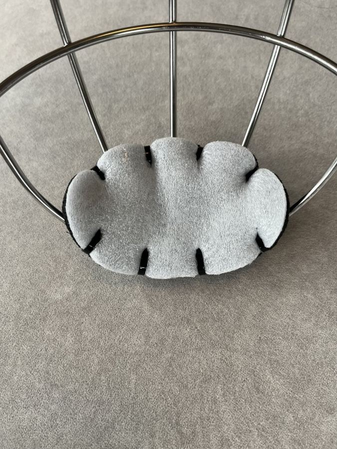 Twotone chinpiece for a hurling helmet, photo 5 of 5